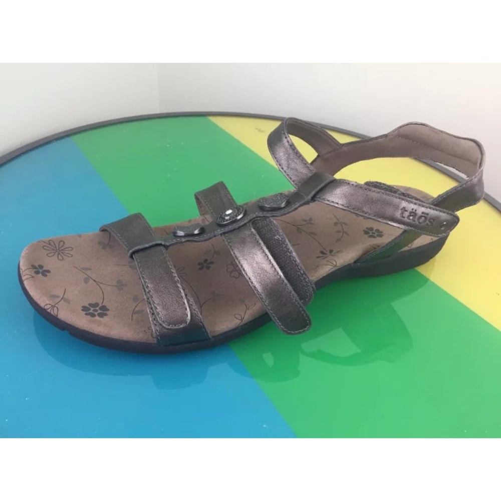 Taos sport sandal women’s size 11